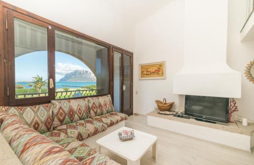 Porto San Paolo Casa | Il Vecchio Faro Dalia 6 50m From The Sea - Happy Rentals