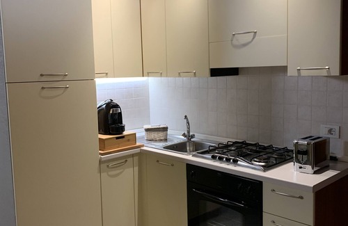 Volta Mantovana Apartamento | Il Vicoletto Casa de vacaciones en las colinas de Morainic, a pocos km del lago de Garda