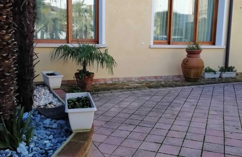 Volta Mantovana Apartamento | Il Vicoletto Casa de vacaciones en las colinas de Morainic, a pocos km del lago de Garda