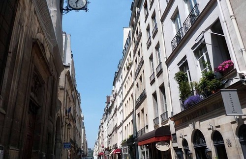 Les Iles Apartamento | Ile St Louis 3 BR Apartment