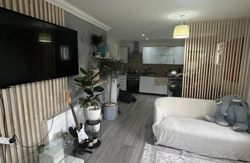Alibon Apartamento | Immaculate 2-Bed Apartment in Dagenham