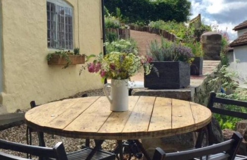 Longhope Cabaña | Impeccable 3-Bed 17th Century Luxury Cottage