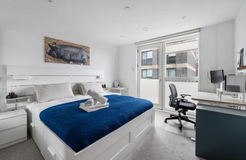 Limehouse Apartamento | Impeccable Modern 2BR Apartment Peachy Stays