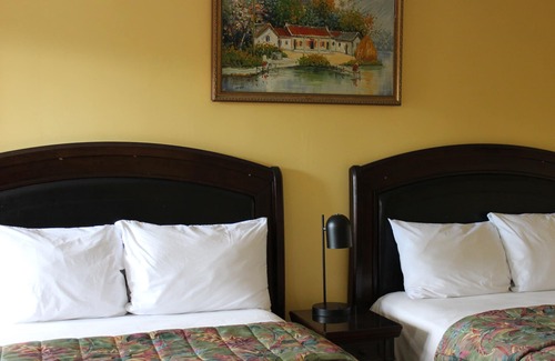 Gananoque Hotel | Imperial Inn Thousand Islands