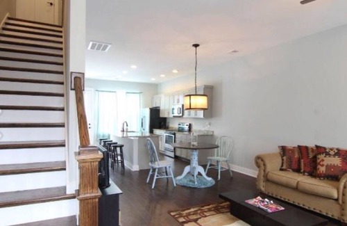 Inglewood Casa | ¡Entre el centro y el Grand Ole Opry! Lugar perfecto para unas vacaciones geniales!