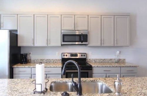 Inglewood Casa | ¡Entre el centro y el Grand Ole Opry! Lugar perfecto para unas vacaciones geniales!