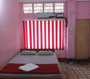 Sualkuchi Casa | Mini Home kirtti inn single rooms