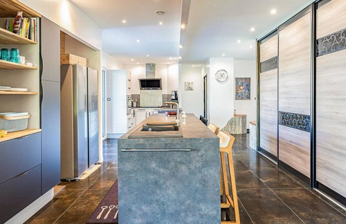 Sers Casa | Alojamiento de 3 habitaciones en Sers