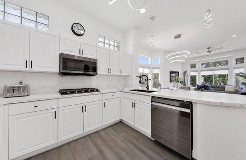 Desert Palms Casa | "IN SEASON" 2025 APRIL and MAY STILL AVAILABLE