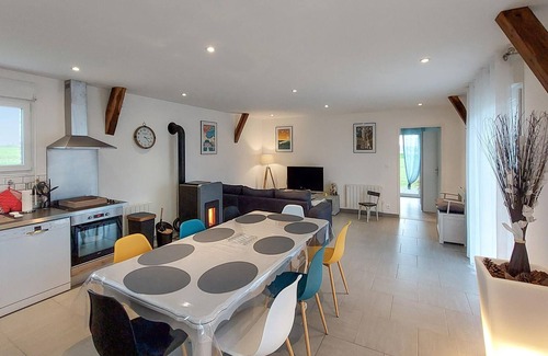 Maulevrier-Sainte-Gertrude Casa | Alojamiento de 3 habitaciones en Maulévrier St Gertrude