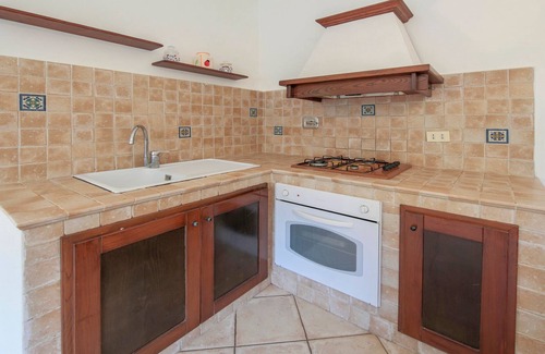 Procchio Apartamento | In the countryside with large garden - 3-room apartment Novella