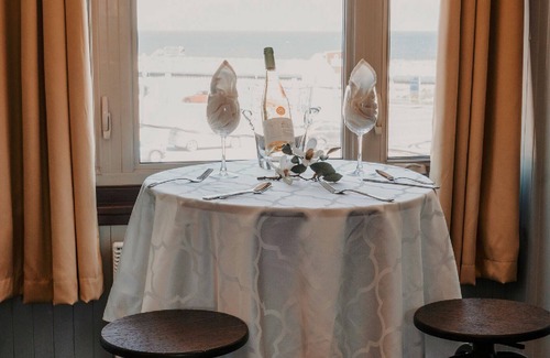 Matane Casa | In the heart of Matane, the Bruine Océane Inn is a little gem ready to welcome y