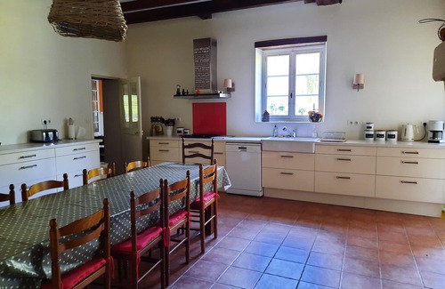 Fondettes Casa | EN EL CORAZÓN DE LOS CASTILLOS DEL LOIRE, 8km TOURS, BONITA CASA, PISCINA CLIMATIZADA, TENIS