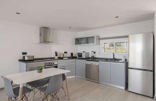 Arco da Calheta Apartamento | In the West - Intelsol Calheta Apartments II