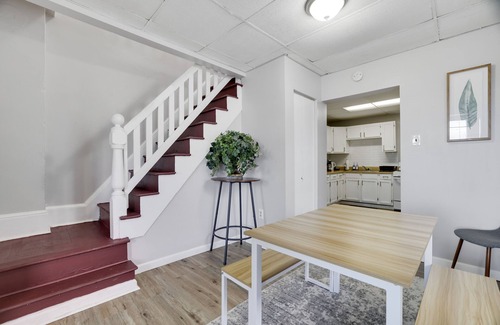 Wilkes-Barre Apartamento | In Unit W&D Free Parking Fast Wifi 5 Min Downtown