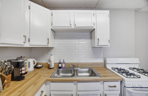 Wilkes-Barre Apartamento | In Unit W&D Free Parking Fast Wifi 5 Min Downtown