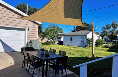 Kokomo Casa | ina&Ethel- A Kokomo Indiana 1920's Bungalow style remodeled home.