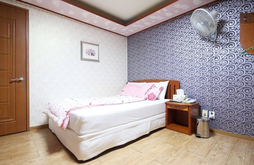 Yongdam Fishing Village Hotel | Incheon Firenze