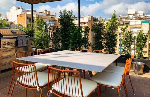 Sant Antoni Apartamento | Incredible 2BR Penthouse with Urban Rooftop Garden