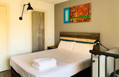 Sant Antoni Apartamento | Incredible 2BR Penthouse with Urban Rooftop Garden