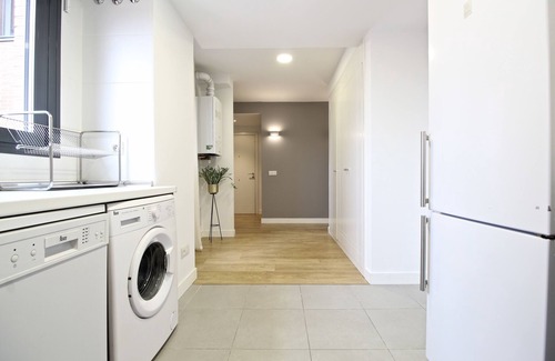 Adelfas Apartamento | Increíble apartamento de 3 dormitorios en Atocha con piscina