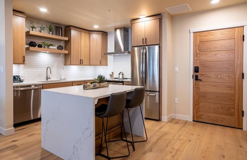 Tamarack Resort Condominio | Incredible Condo in The Village|Convenient location