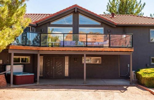 Oak Creek Villa | Incredible Red Rock Views Hot Tub Hiking