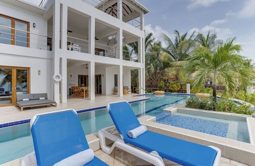 Plantation Villa | INCREDIBLY SPACIOUS PRIVATE BEACHFRONT VILLA WITH POOL AND KAYAKS