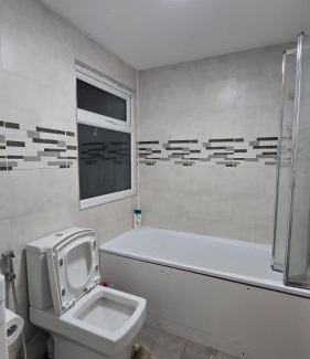 Reading Casa | Independent specious 5 BHK with 3 bathrooms with Toilet