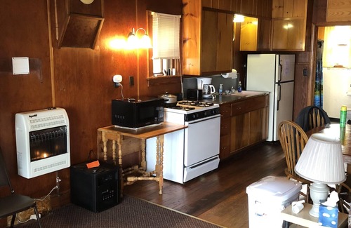 Manistique Cabina | Indian Lake Cabin # 1 en Mountain Ash Association: ¡Acogedora cabaña directamente en Indian Lake!