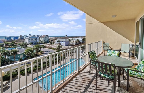 Fort Morgan Condominio | Indies 304 Condo with Gulf View by RedAwning