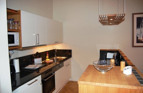 Hohen Niendorf Apartamento | Apartamento individual amueblado de alta calidad para vacaciones divertidas con estilo.