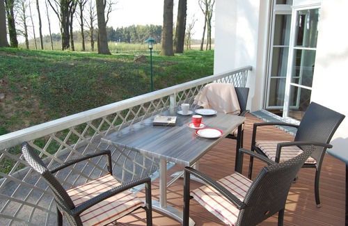 Hohen Niendorf Apartamento | Apartamento individual amueblado de alta calidad para vacaciones divertidas con estilo.