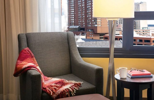 Downtown Minneapolis Casa | Indoor Pool, Superior King Room at Millennium Minneapolis