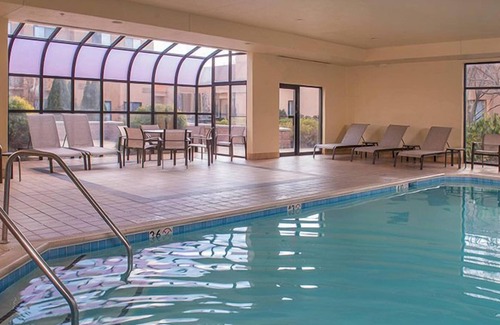 Brookfield Casa | Indulge in Home-Like Comfort! Pet-friendly Property, Indoor Swimming Pool!