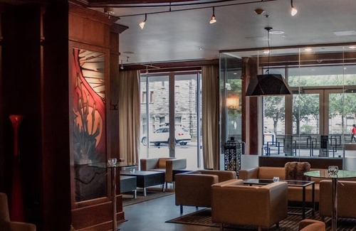 Bloor-Yorkville Casa | Indulge in Luxury: Heated Indoor Pool, Dining Experiences & Pet-Friendly