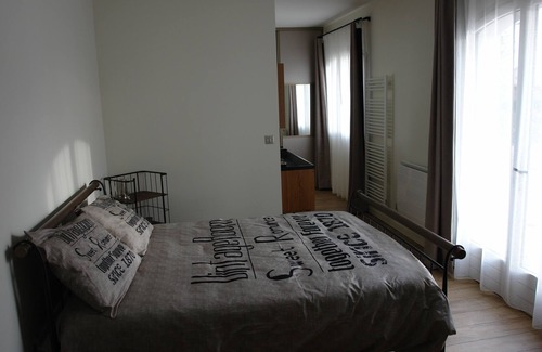 Biganos Casa | HABITACIÓN DE HUÉSPEDES INDUS CON BAÑO EN EL CORAZÓN DEL BASSIN D'ARCACHON