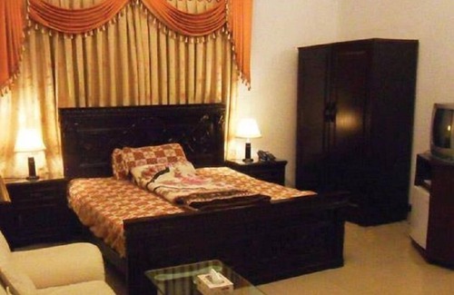 F-7 Sector Casa | INDUS LODGE GUEST HOUSE