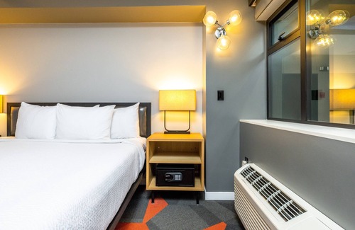 Marina District Hotel | Infinity Hotel San Francisco, Tapestry Collection by Hilton