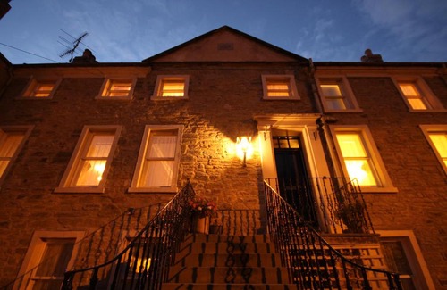Kelso Casa | Inglestone House Guest House