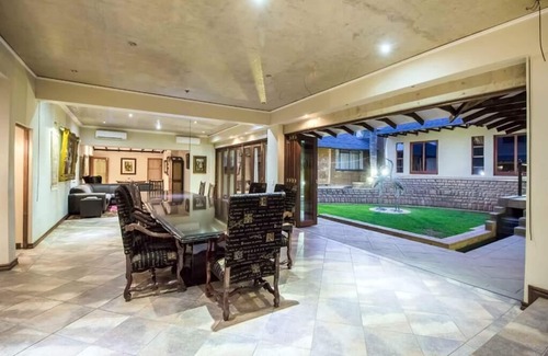 Pretoria Casa | Inn On Mars