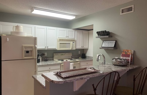 Snug Harbor Condominio | Inner Banks Condo With Golf Course and Marina Access