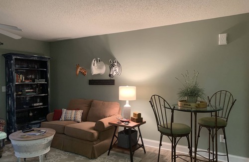 Snug Harbor Condominio | Inner Banks Condo With Golf Course and Marina Access