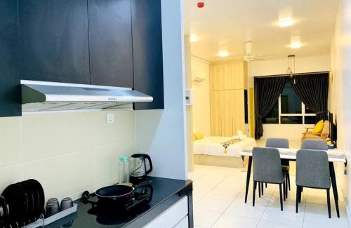 Taman Mount Austin Apartamento | Inns Homestay 小温馨 Akademik Suite