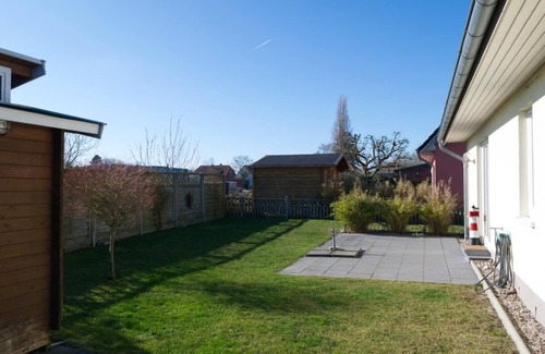 Landkirchen Casa | Inselblume 22 - Vacation house with garden and dog in Landkirchen