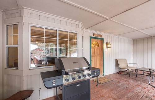 Yosemite West Casa | Inside Yosemite Park Winter Wonderland