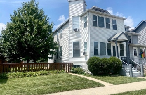 Oak Park Condominio | INSTA-WORTHY Loft+Condo, FREE Parking, Near Downtown Chicago