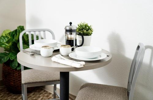 Sand Ridge Hotel | InTown Suites Extended Stay Birmingham AL - Homewood