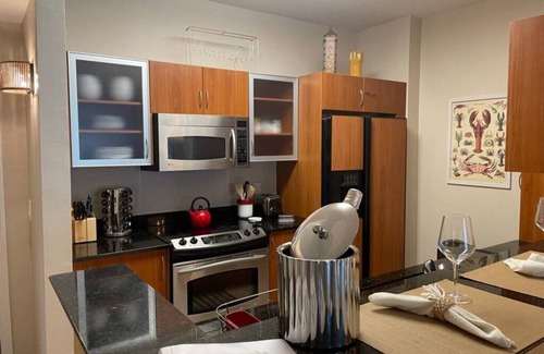 East Ocean Ave Condominio | Intracoastal Luxury in Lantana with Marina!