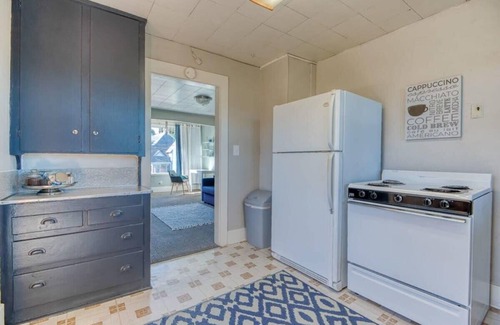 Coos Bay Apartamento | #InvestREPM Heritage House Private Suite